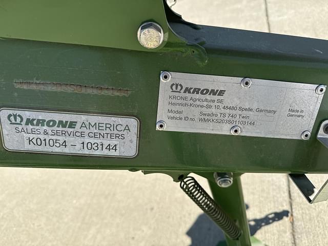 Image of Krone Swadro TS740 equipment image 4