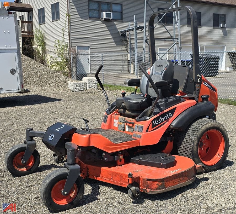2022 Kubota ZD1211L Equipment Image0