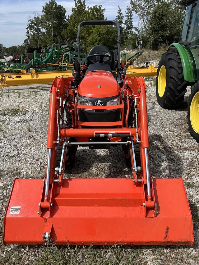 Image of Kubota B2301HSD equipment image 4