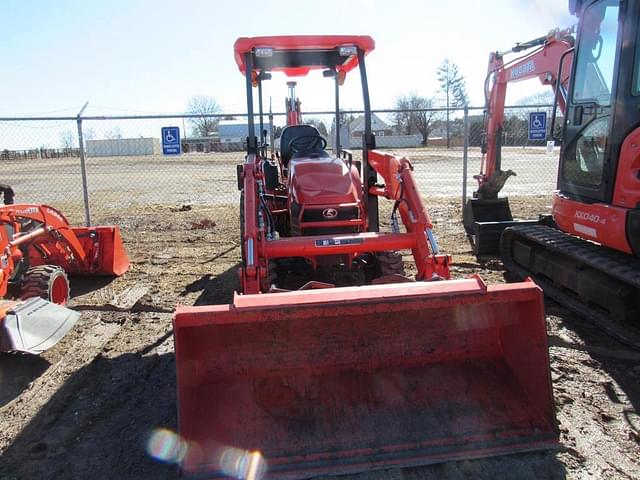 Image of Kubota B26 equipment image 2