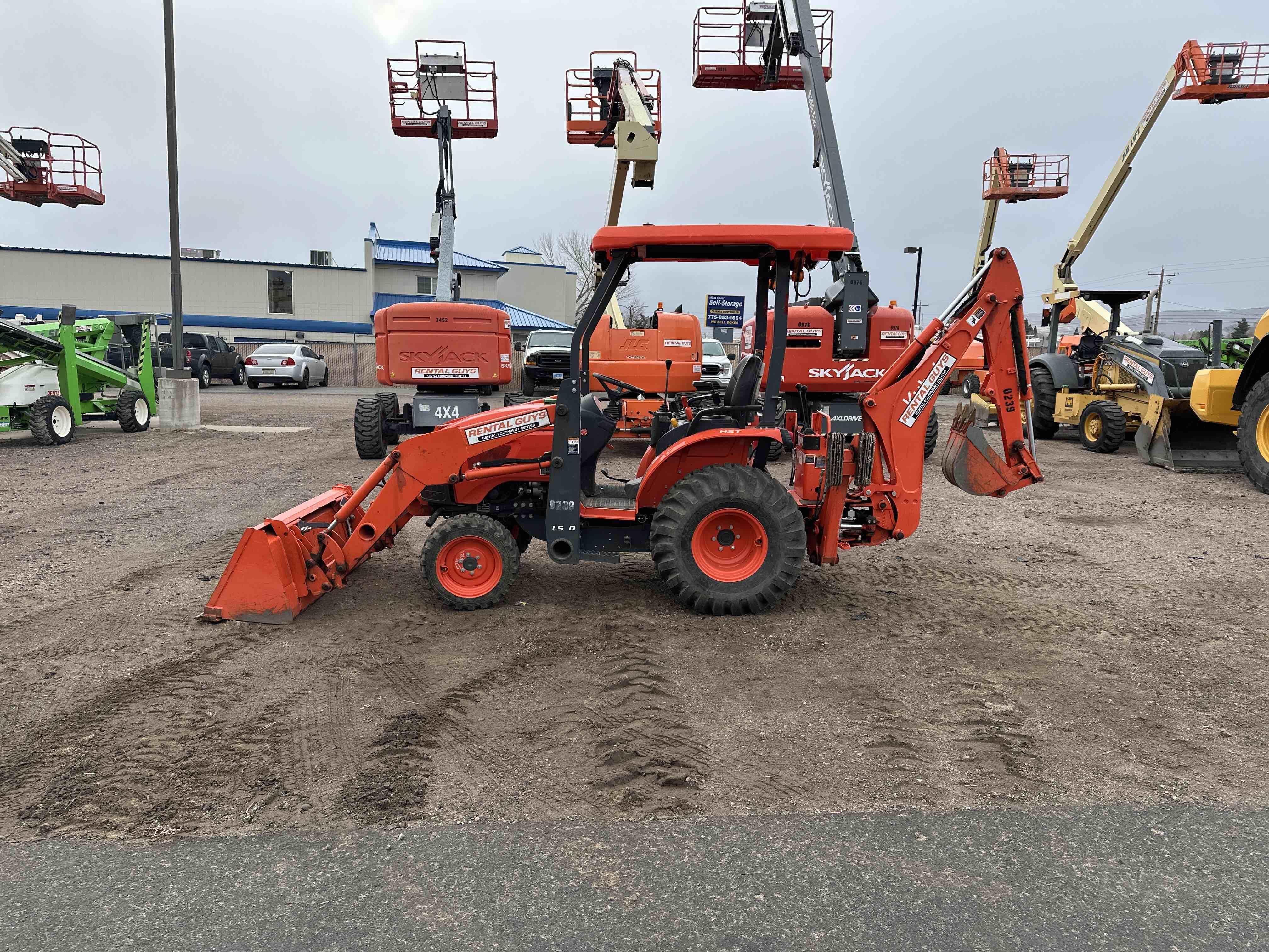2022 Kubota B26 Equipment Image0