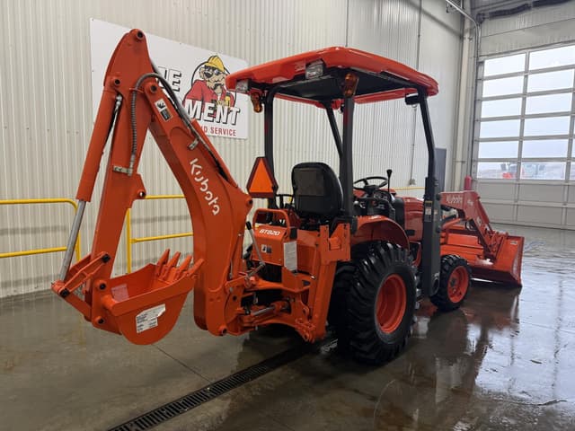 Image of Kubota B26 equipment image 4