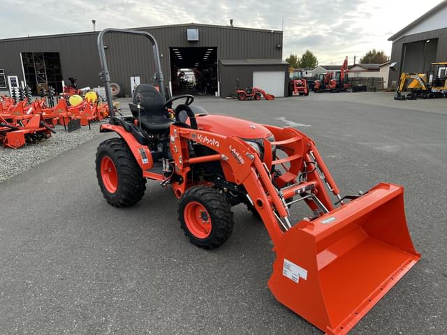 Image of Kubota B2601HSD equipment image 3