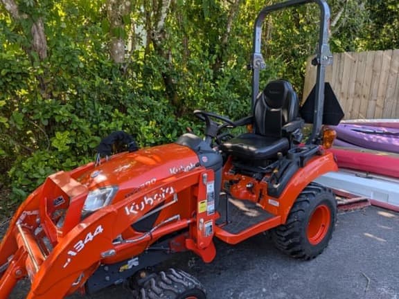 Image of Kubota BX2380 equipment image 2