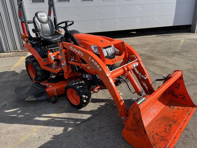 Image of Kubota BX2380 equipment image 2