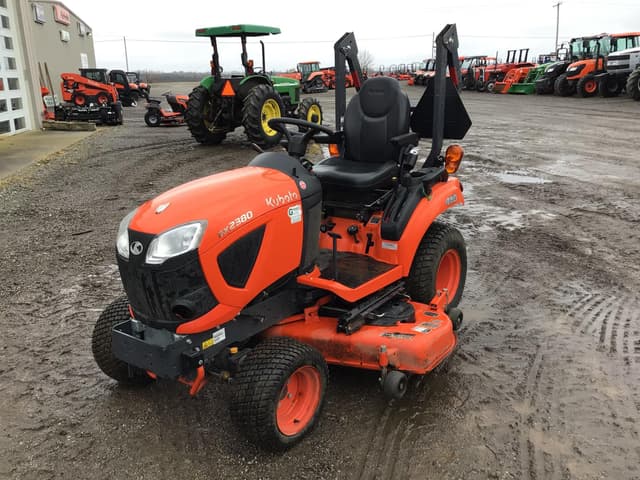 Image of Kubota BX2380 equipment image 1