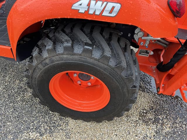 Image of Kubota BX23SLSB-R equipment image 4