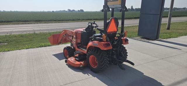 Image of Kubota BX2680 equipment image 4
