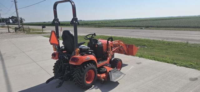 Image of Kubota BX2680 equipment image 2