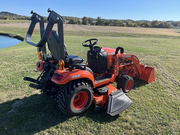 Image of Kubota BX2680 equipment image 4