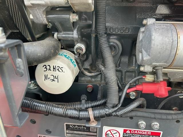 Image of Kubota BX2680 equipment image 4