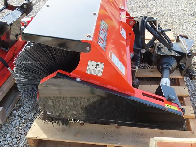 Image of Kubota BX2814A  equipment image 4