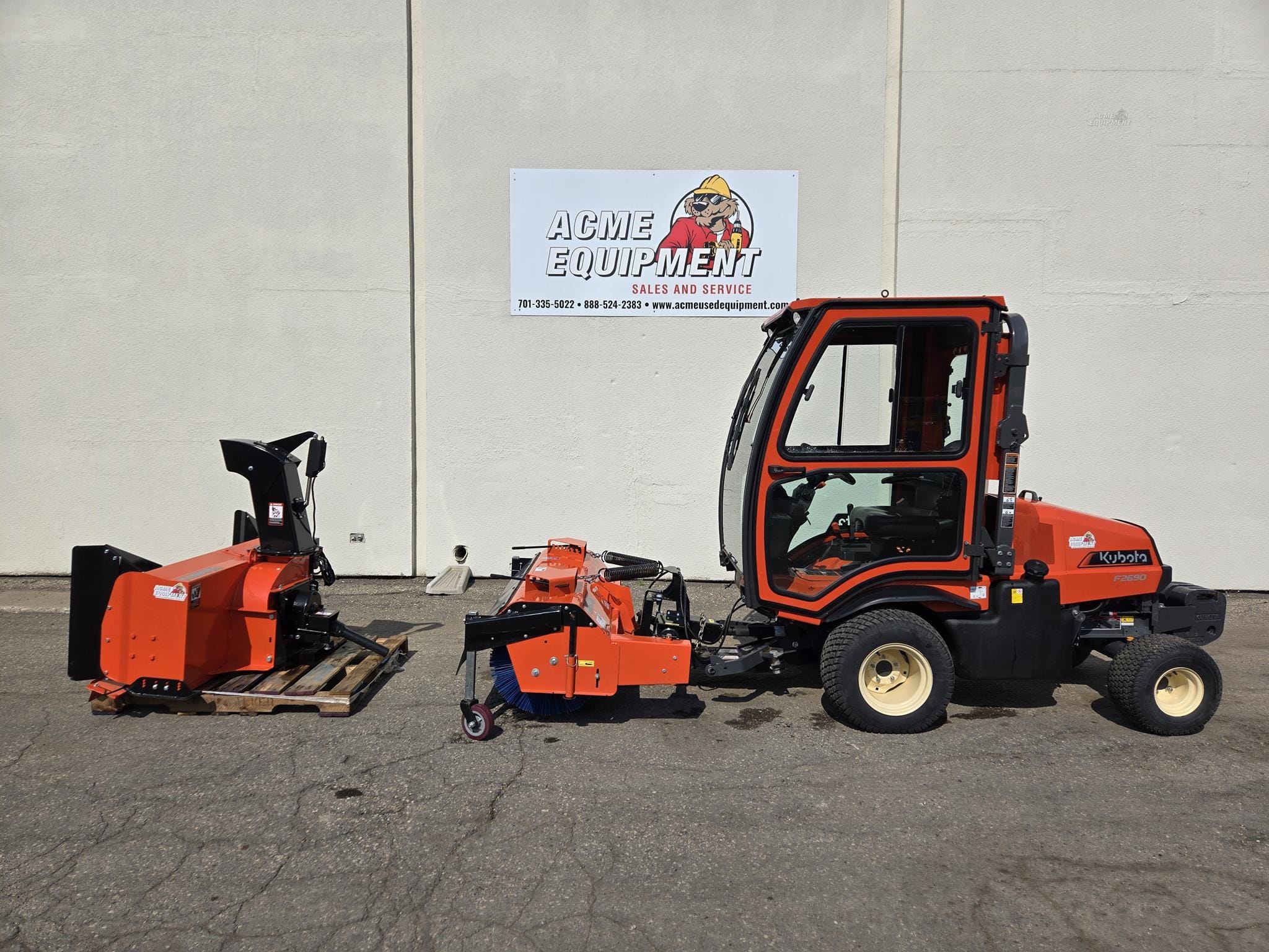 2022 Kubota F2690 Equipment Image0