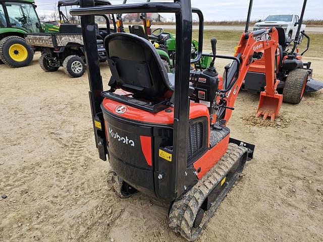 Image of Kubota K008-5 equipment image 2