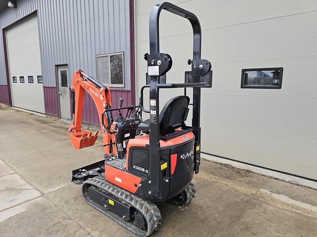 Image of Kubota K008-5 equipment image 3