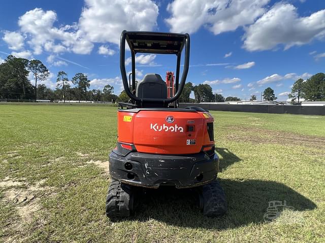 Image of Kubota KX033-4 equipment image 3