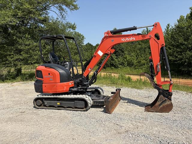 Image of Kubota KX033-4 equipment image 1