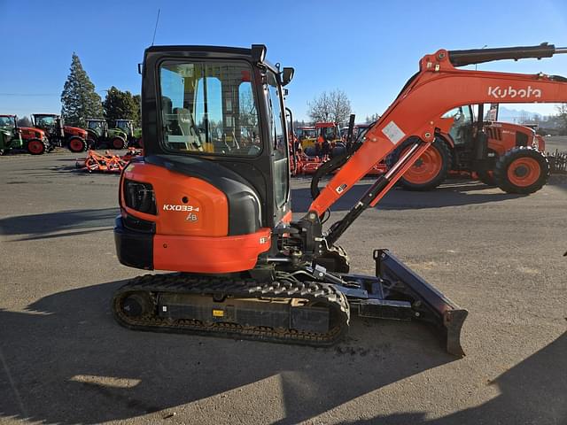 Image of Kubota KX033-4 equipment image 4