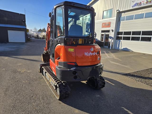 Image of Kubota KX033-4 equipment image 2