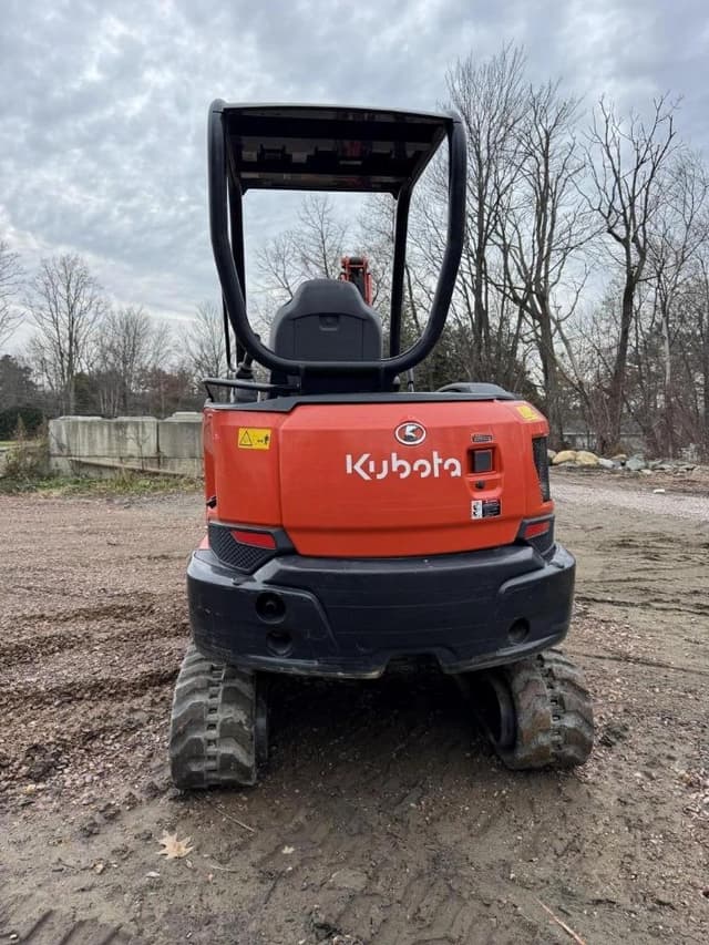 Image of Kubota KX033-4 equipment image 3