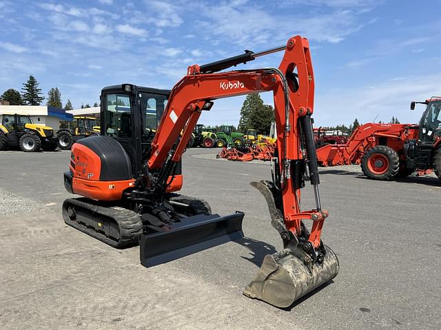 Image of Kubota KX040-4 equipment image 3