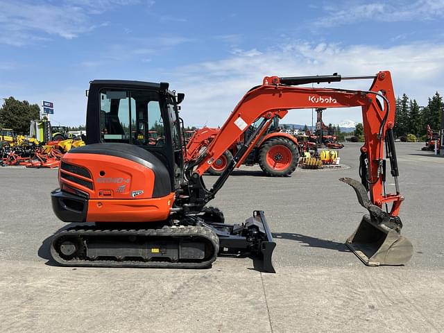 Image of Kubota KX040-4 equipment image 4
