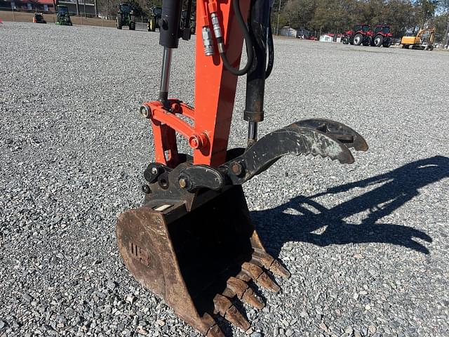 Image of Kubota KX040-4 equipment image 4