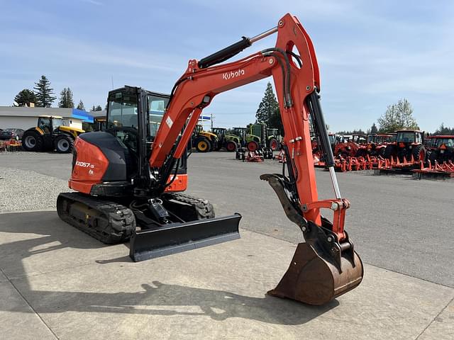 Image of Kubota KX057-5 equipment image 3