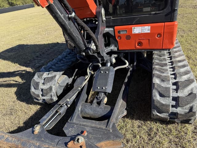 Image of Kubota KX057-5 equipment image 4