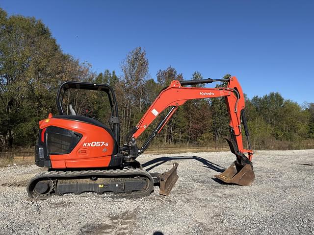 Image of Kubota KX057-5 equipment image 4