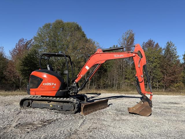 Image of Kubota KX057-5 equipment image 3