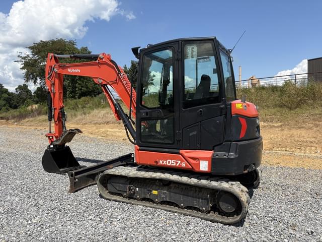 Image of Kubota KX057-5 equipment image 2
