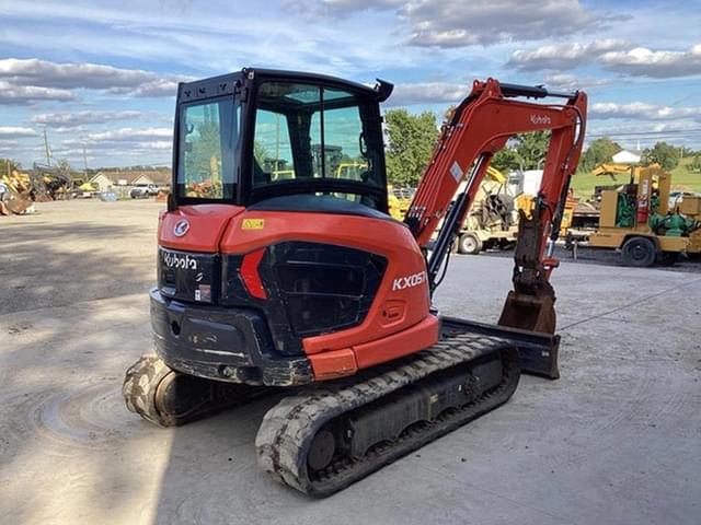 Image of Kubota KX057-5 equipment image 3