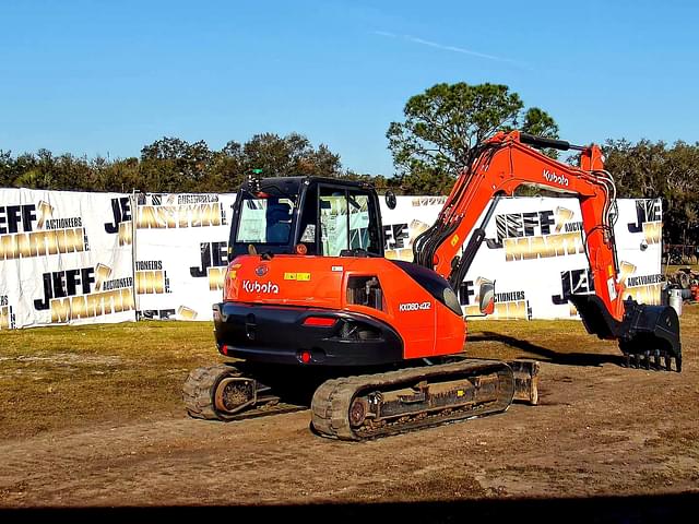 Image of Kubota KX080-4 equipment image 4