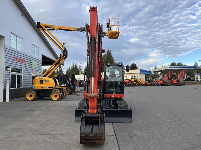 Image of Kubota KX080-4 equipment image 2