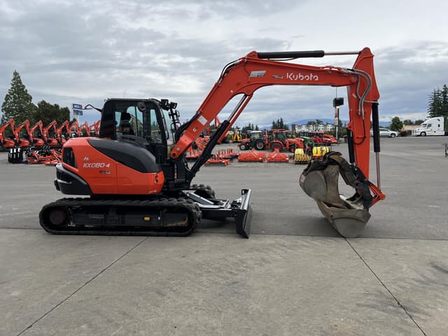 Image of Kubota KX080-4 equipment image 4