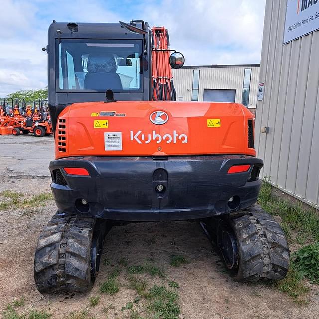 Image of Kubota KX080-4 equipment image 4