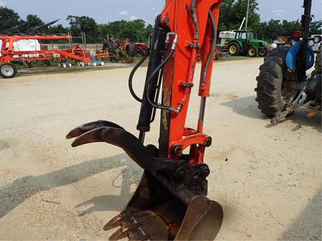 Image of Kubota KX71-3 equipment image 4