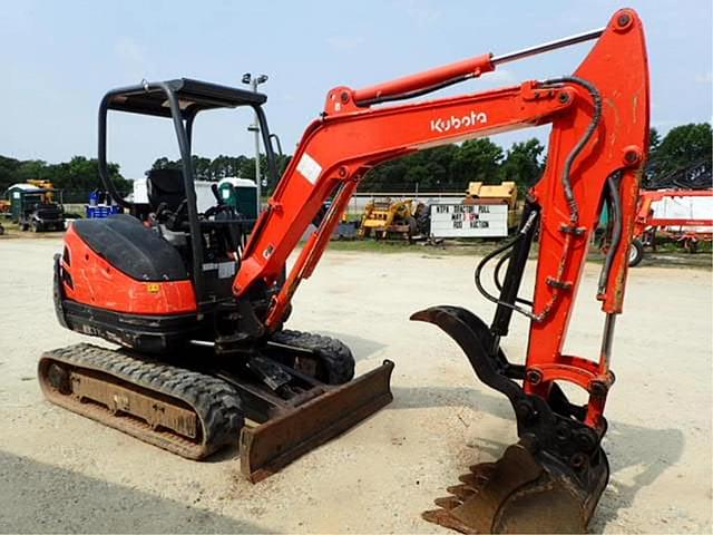 Image of Kubota KX71-3 equipment image 2