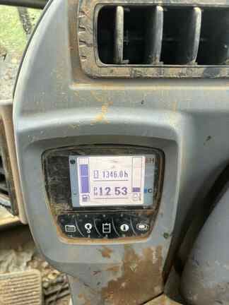 Image of Kubota KX080-4 equipment image 2