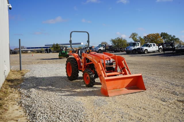 Image of Kubota L2501 equipment image 3