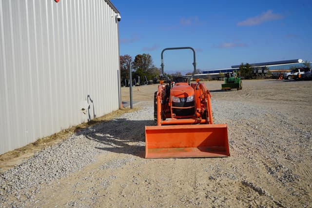 Image of Kubota L2501 equipment image 2