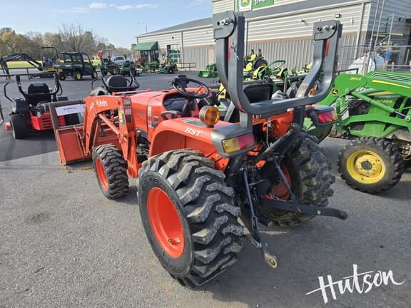 Image of Kubota L2501 equipment image 2