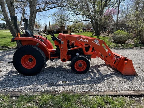 Image of Kubota L3302 equipment image 3
