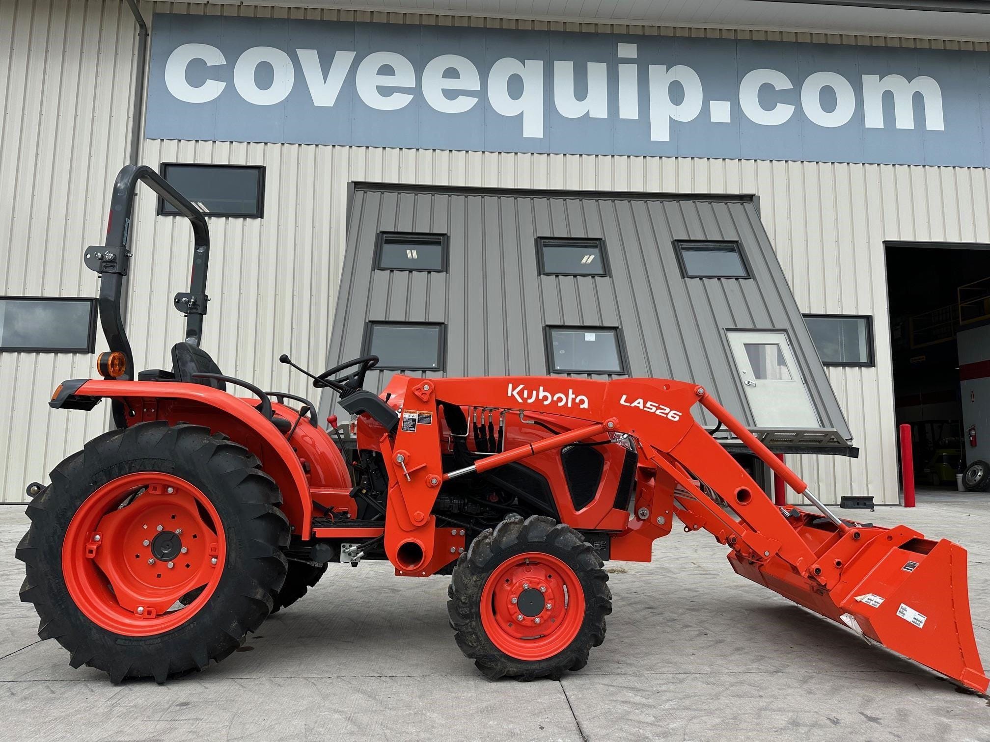 2022 Kubota L3302 Equipment Image0
