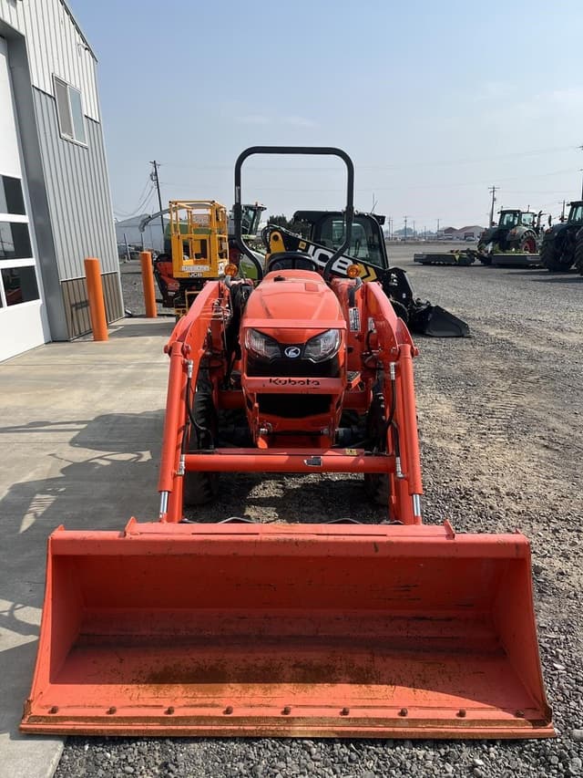 Image of Kubota L3302HST equipment image 1