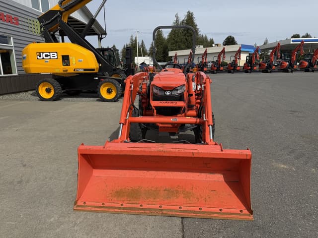 Image of Kubota L3302HST equipment image 2
