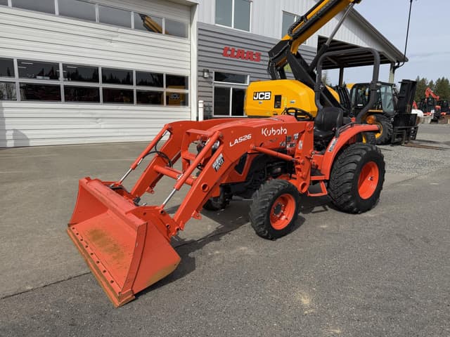 Image of Kubota L3302HST equipment image 1