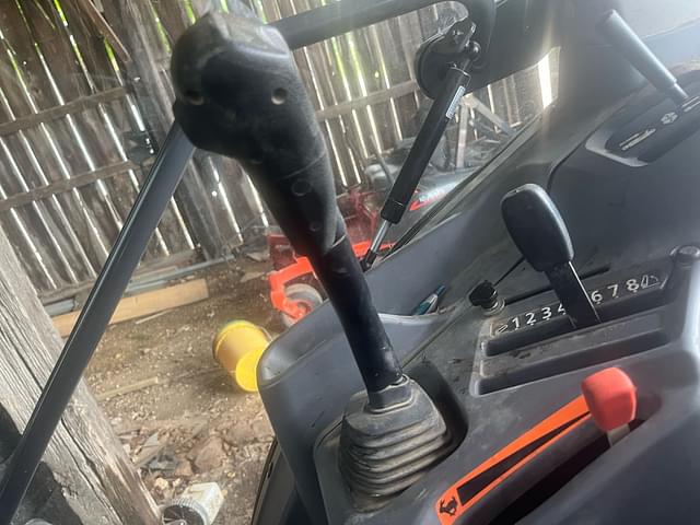 Image of Kubota L3560 equipment image 2