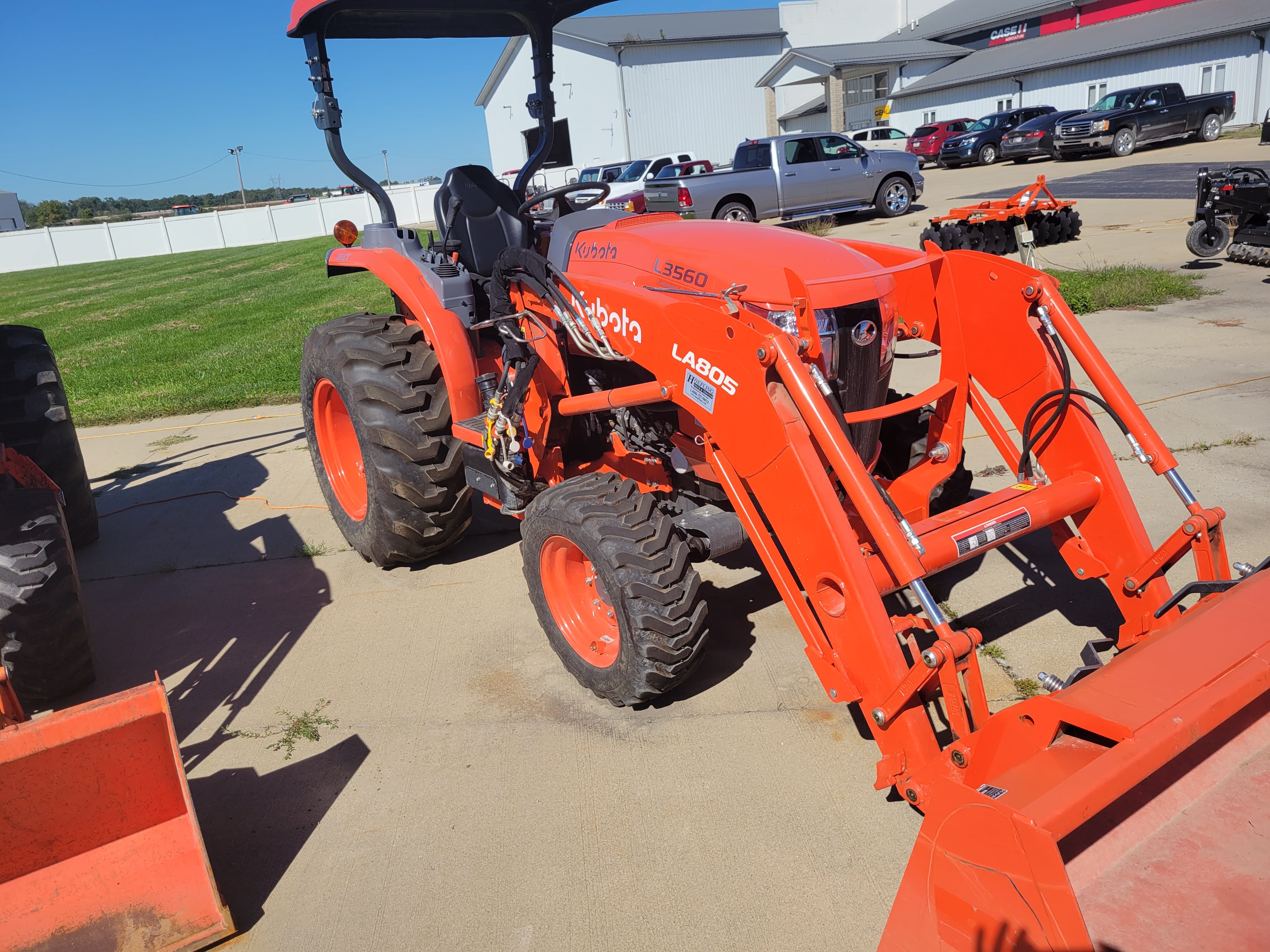 2022 Kubota L3560 Equipment Image0